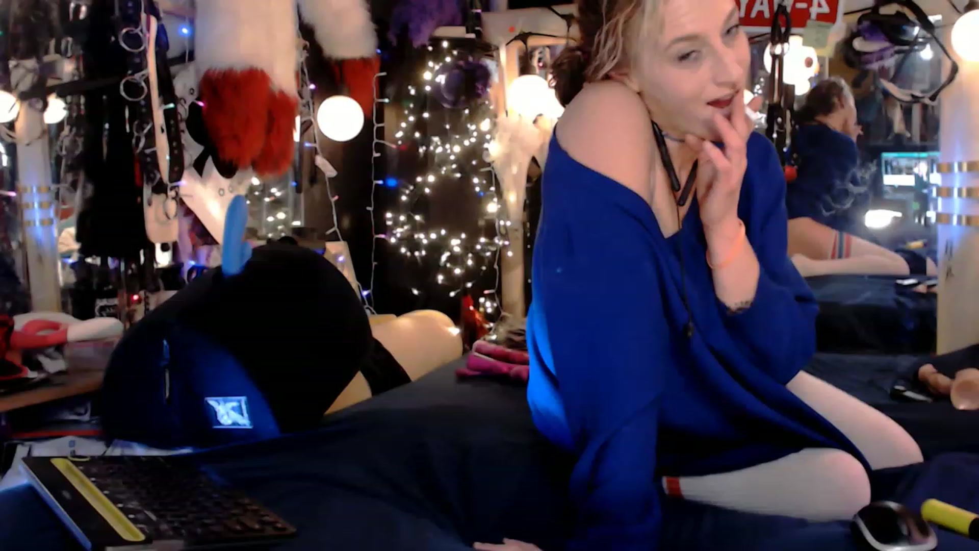 Gallery image thumbnail from A2SlapSquirt's myfreecams stream on, 11/28/2022, 11:16 image 3 of 20