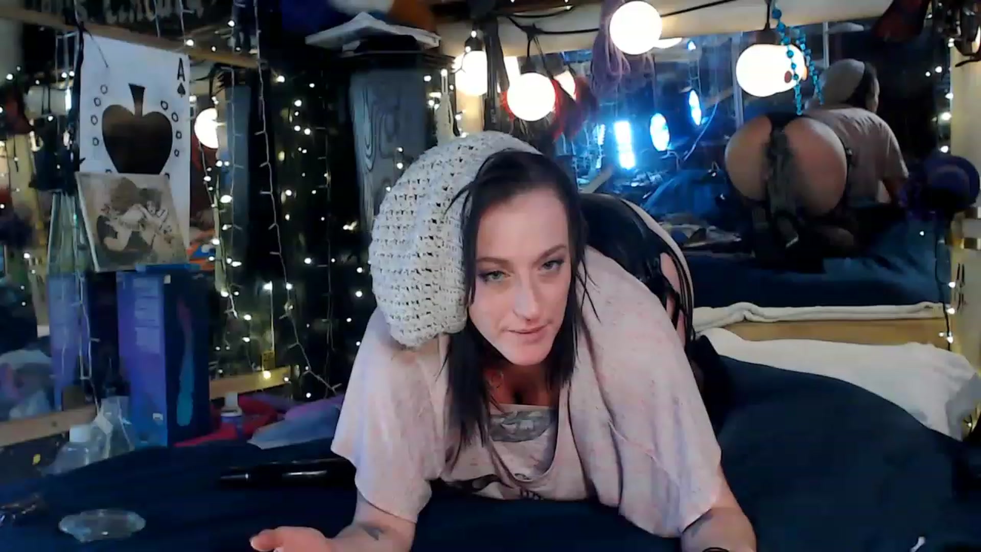 Gallery image thumbnail from A2SlapSquirt's myfreecams stream on, 12/29/2022, 08:43 image 9 of 20