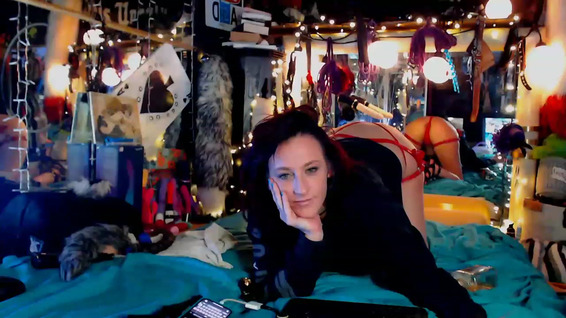Gallery image thumbnail from A2SlapSquirt's myfreecams stream on, 01/03/2023, 09:25 image 9 of 20