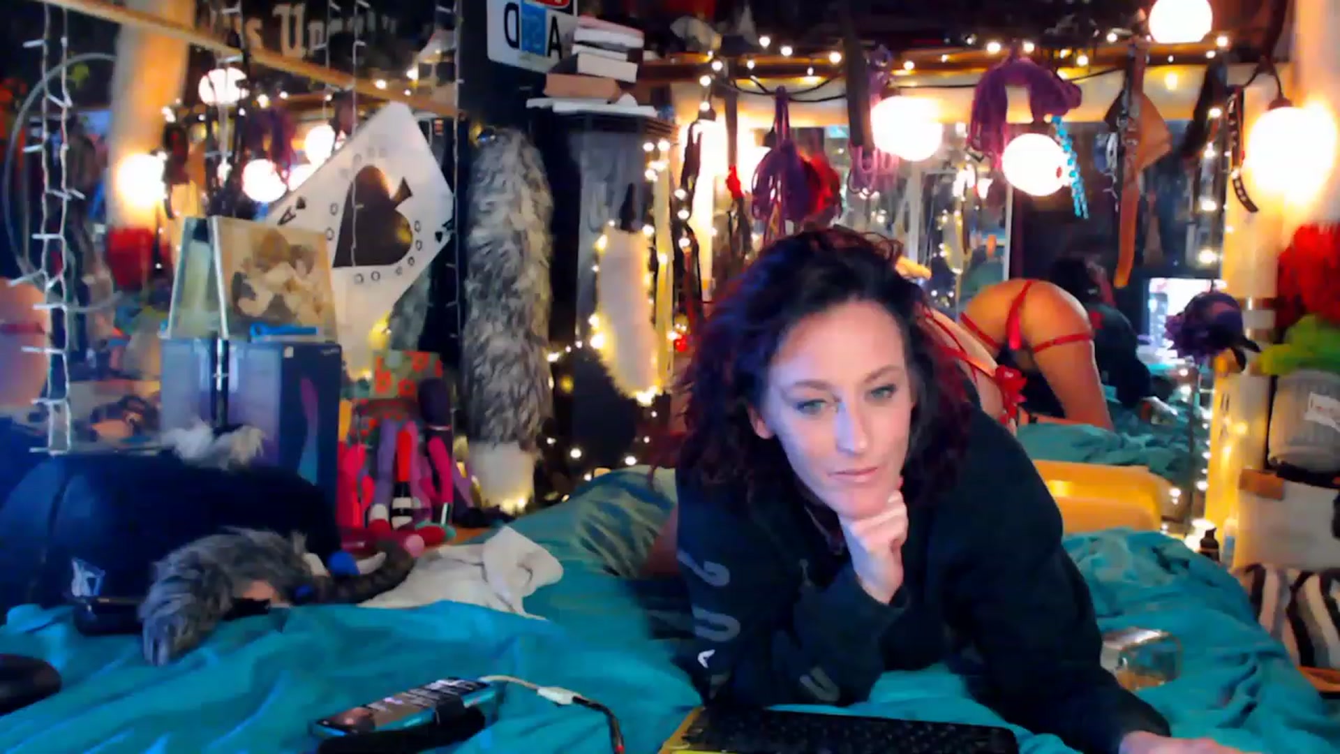 Gallery image thumbnail from A2SlapSquirt's myfreecams stream on, 01/03/2023, 09:25 image 14 of 20