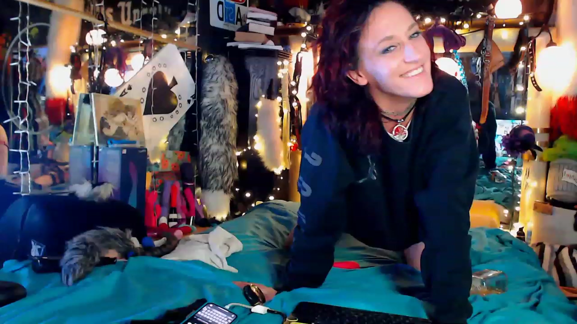 Gallery image thumbnail from A2SlapSquirt's myfreecams stream on, 01/03/2023, 09:25 image 10 of 20