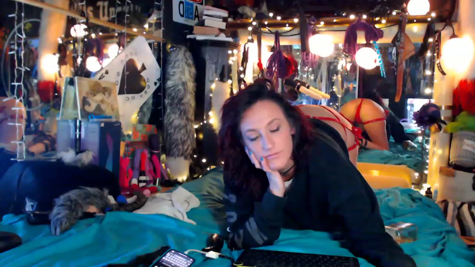Gallery image thumbnail from A2SlapSquirt's myfreecams stream on, 01/03/2023, 09:25 image 11 of 20