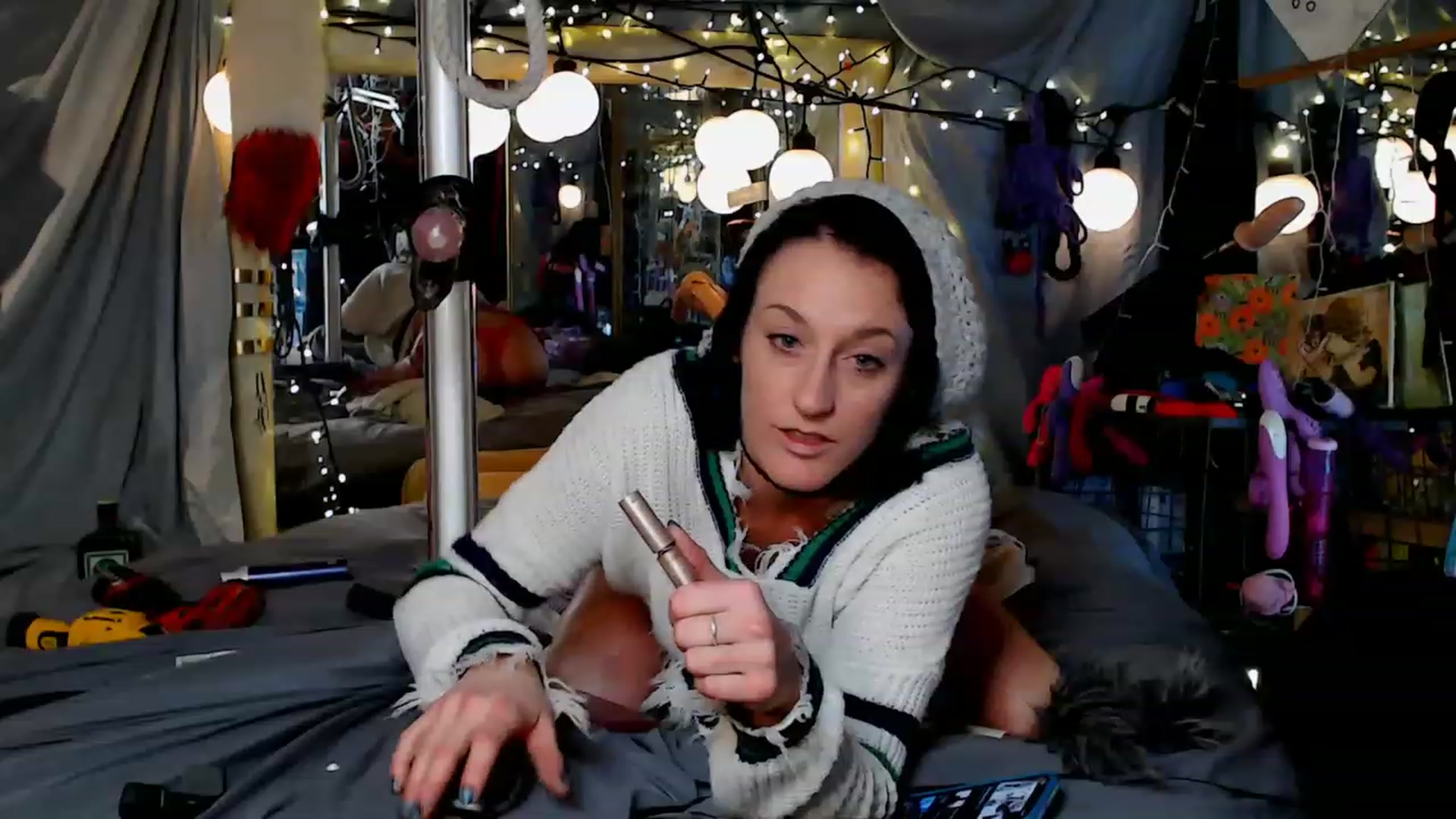 Gallery image thumbnail from A2SlapSquirt's myfreecams stream on, 01/17/2023, 11:36 image 5 of 20