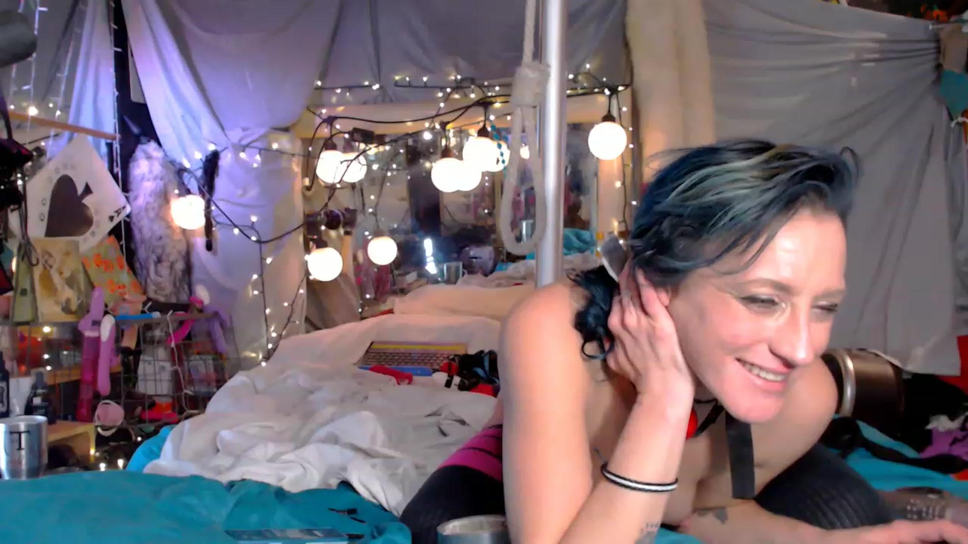 Gallery image thumbnail from A2SlapSquirt's myfreecams stream on, 01/21/2023, 13:41 image 4 of 20