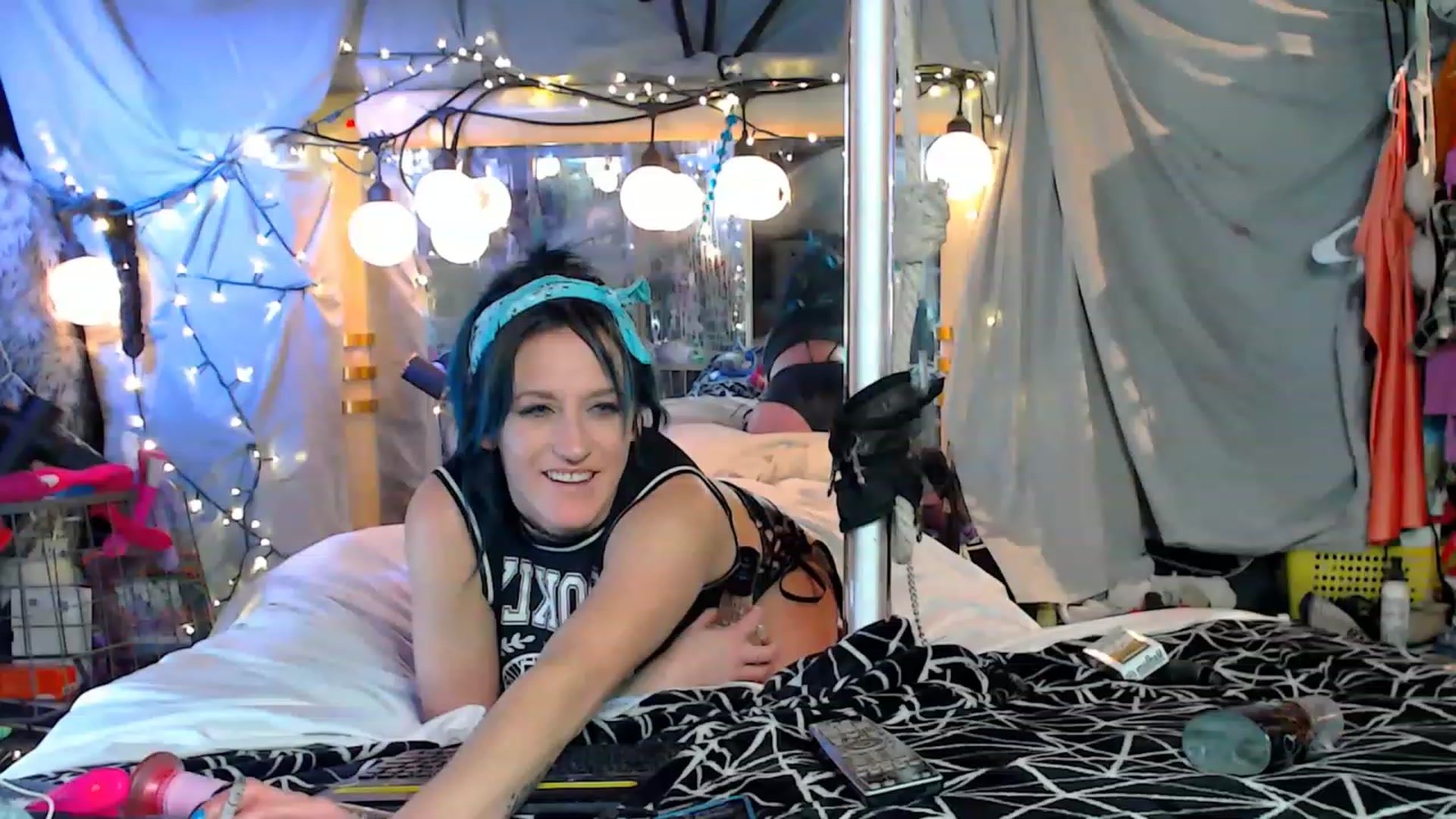 Gallery image thumbnail from A2SlapSquirt's myfreecams stream on, 01/25/2023, 11:20 image 7 of 20