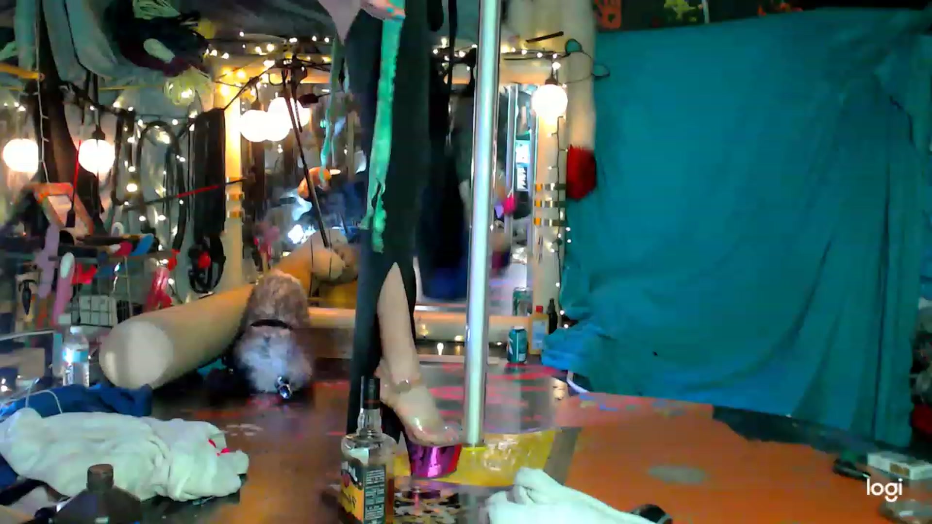 Gallery image thumbnail from A2SlapSquirt's myfreecams stream on, 02/28/2023, 10:08 image 2 of 20