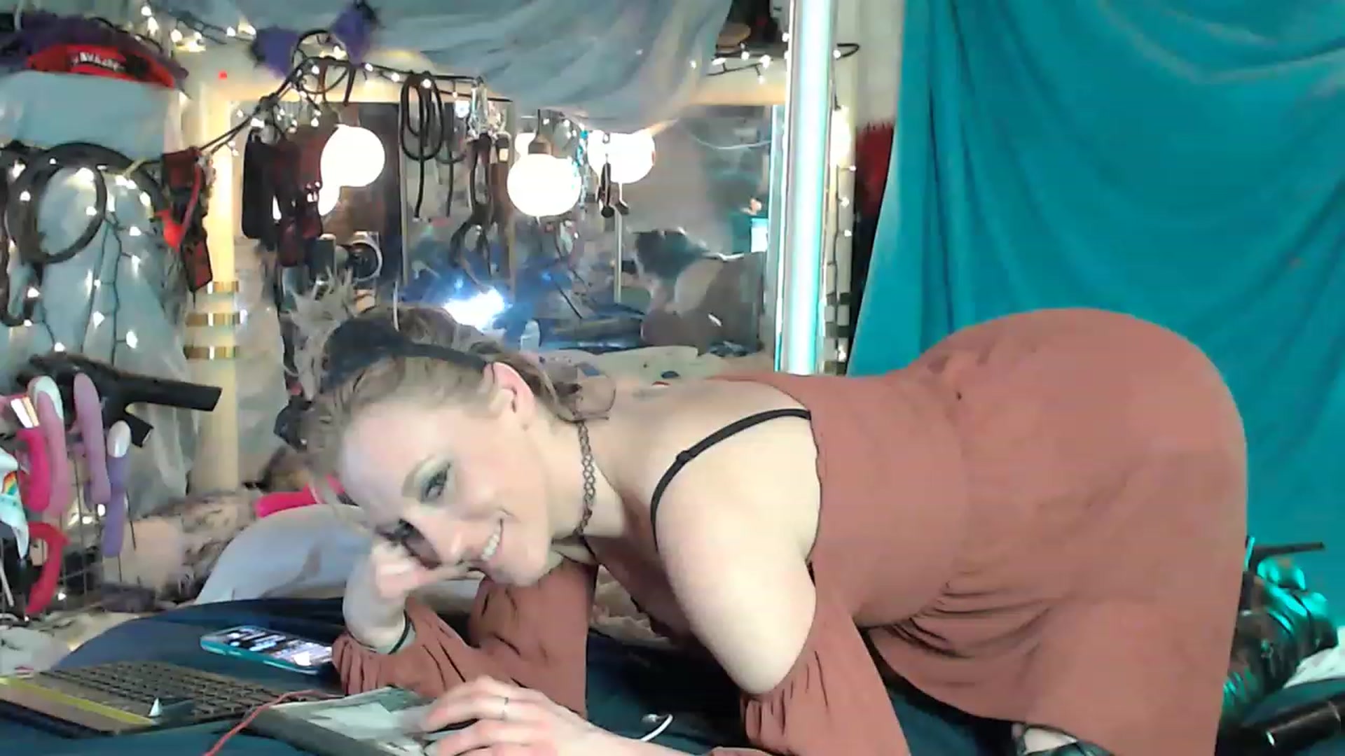 Gallery image thumbnail from A2SlapSquirt's myfreecams stream on, 04/05/2023, 09:34 image 14 of 20