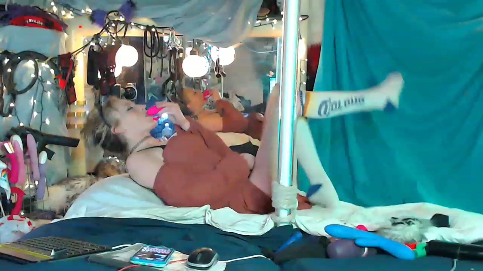 Gallery image thumbnail from A2SlapSquirt's myfreecams stream on, 04/05/2023, 09:34 image 4 of 20
