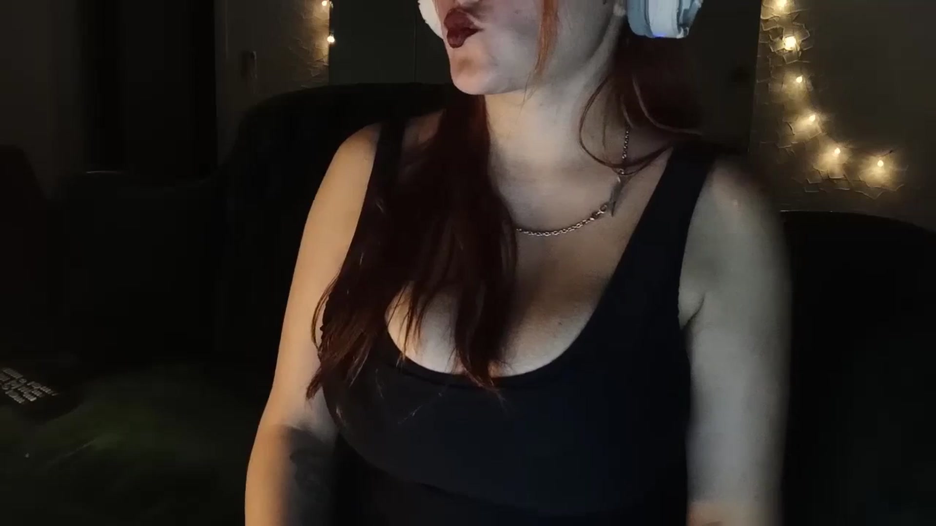 Gallery image thumbnail from AAAAAAAAAAHHH's myfreecams stream on, 04/08/2024, 06:34 image 2 of 20