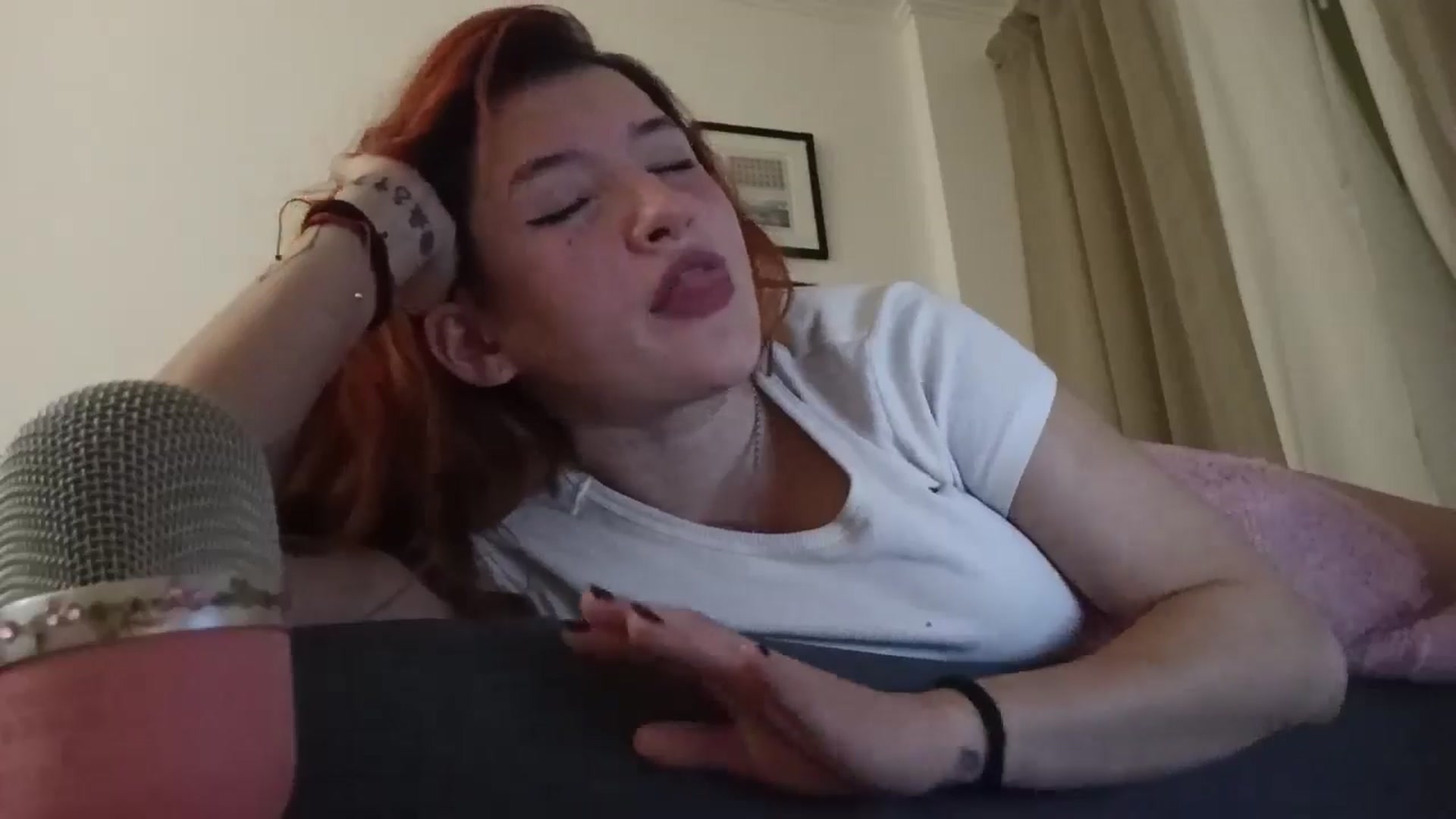 Gallery image thumbnail from AAAAAAAAAAHHH's myfreecams stream on, 05/20/2024, 07:15 image 5 of 20