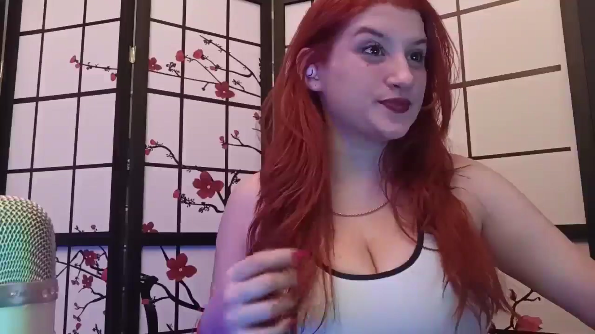 Gallery image thumbnail from AAAAAAAAAAHHH's myfreecams stream on, 06/10/2024, 08:11 image 4 of 20