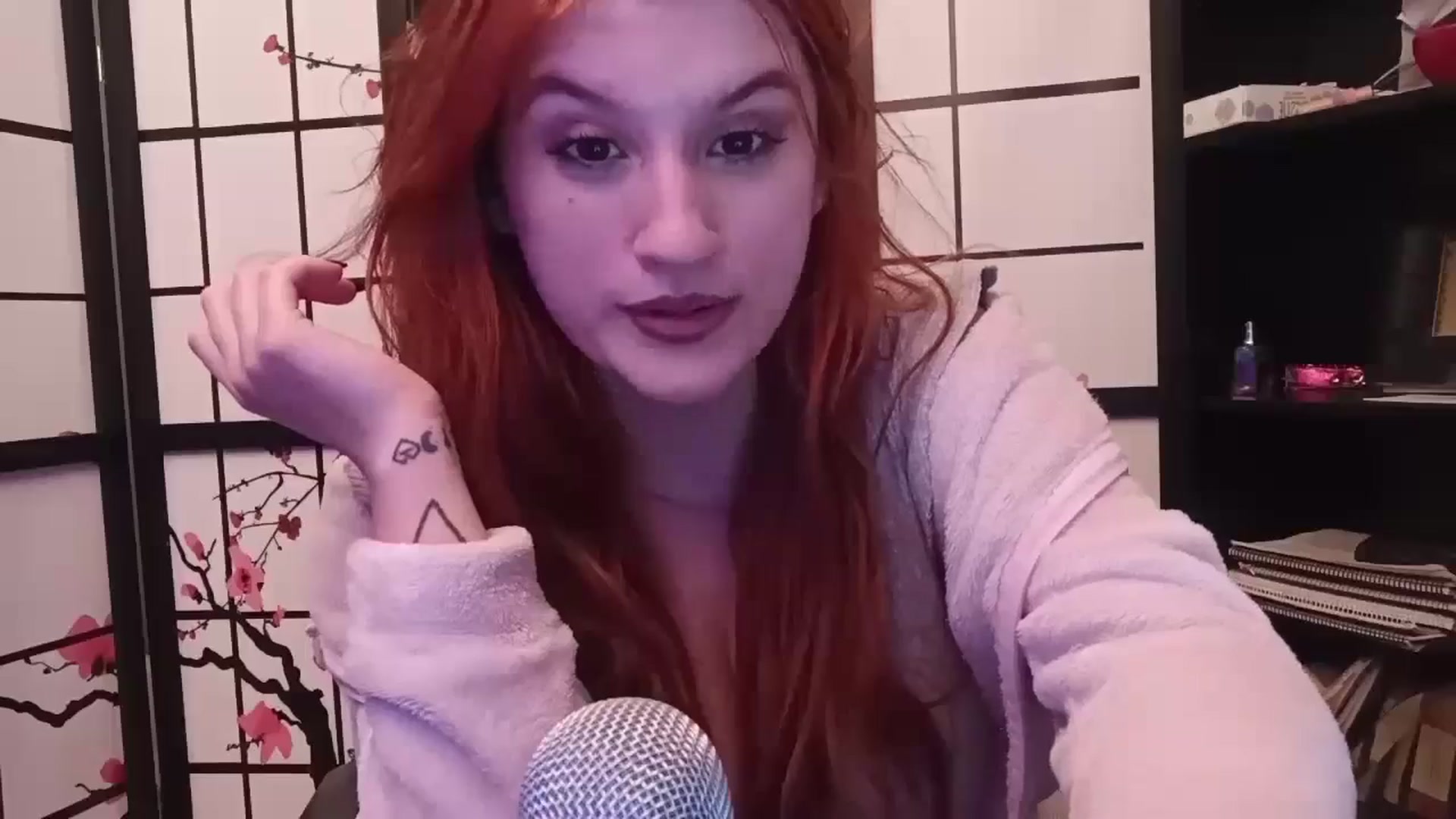 Gallery image thumbnail from AAAAAAAAAAHHH's myfreecams stream on, 06/30/2024, 11:02 image 5 of 20