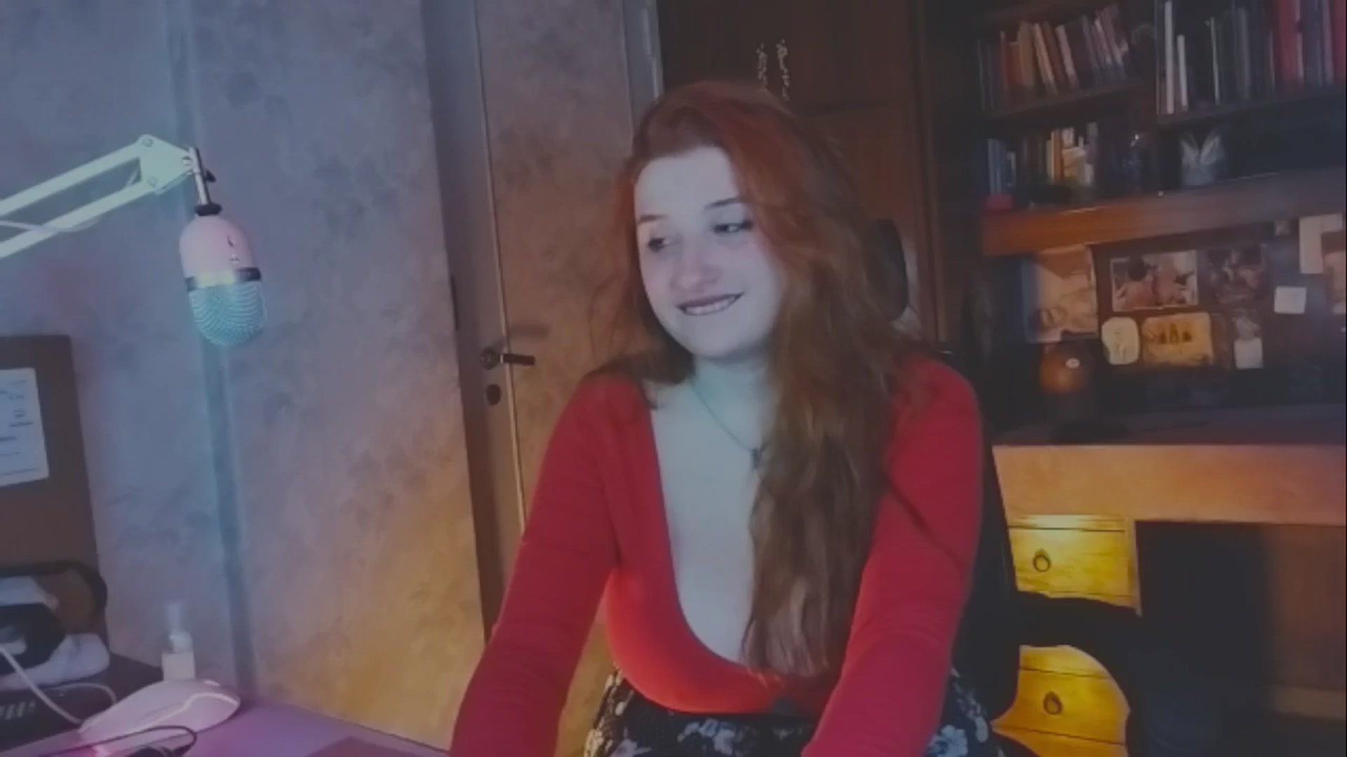 Gallery image thumbnail from AAAAAAAAAAHHH's myfreecams stream on, 08/21/2024, 07:08 image 7 of 20