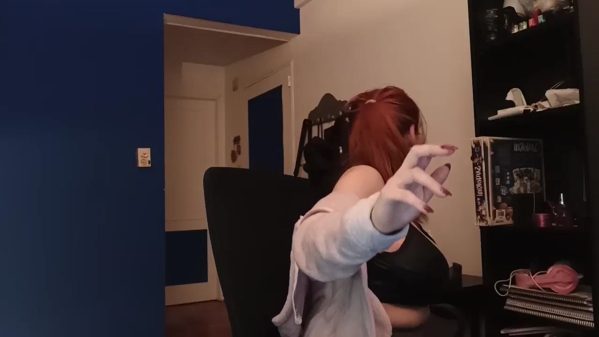 Gallery image thumbnail from AAAAAAAAAAHHH's myfreecams stream on, 09/16/2024, 06:51 image 4 of 20