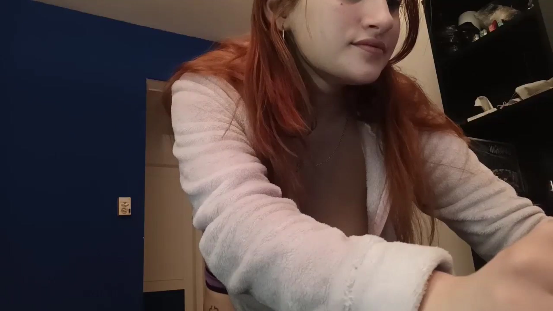 Gallery image thumbnail from AAAAAAAAAAHHH's myfreecams stream on, 09/16/2024, 09:13 image 18 of 20