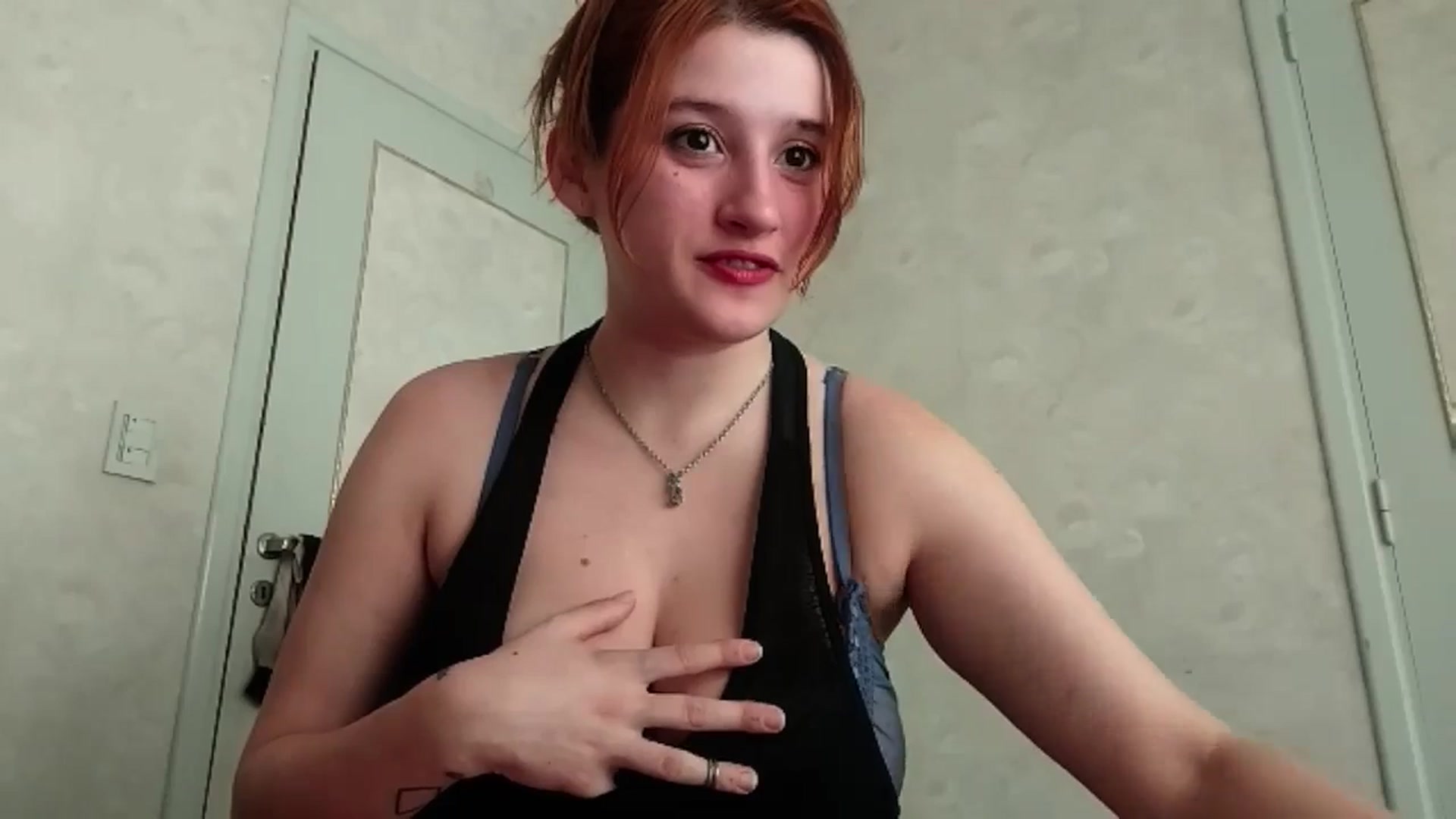Gallery image thumbnail from AAAAAAAAAAHHH's myfreecams stream on, 01/06/2025, 16:55 image 3 of 20