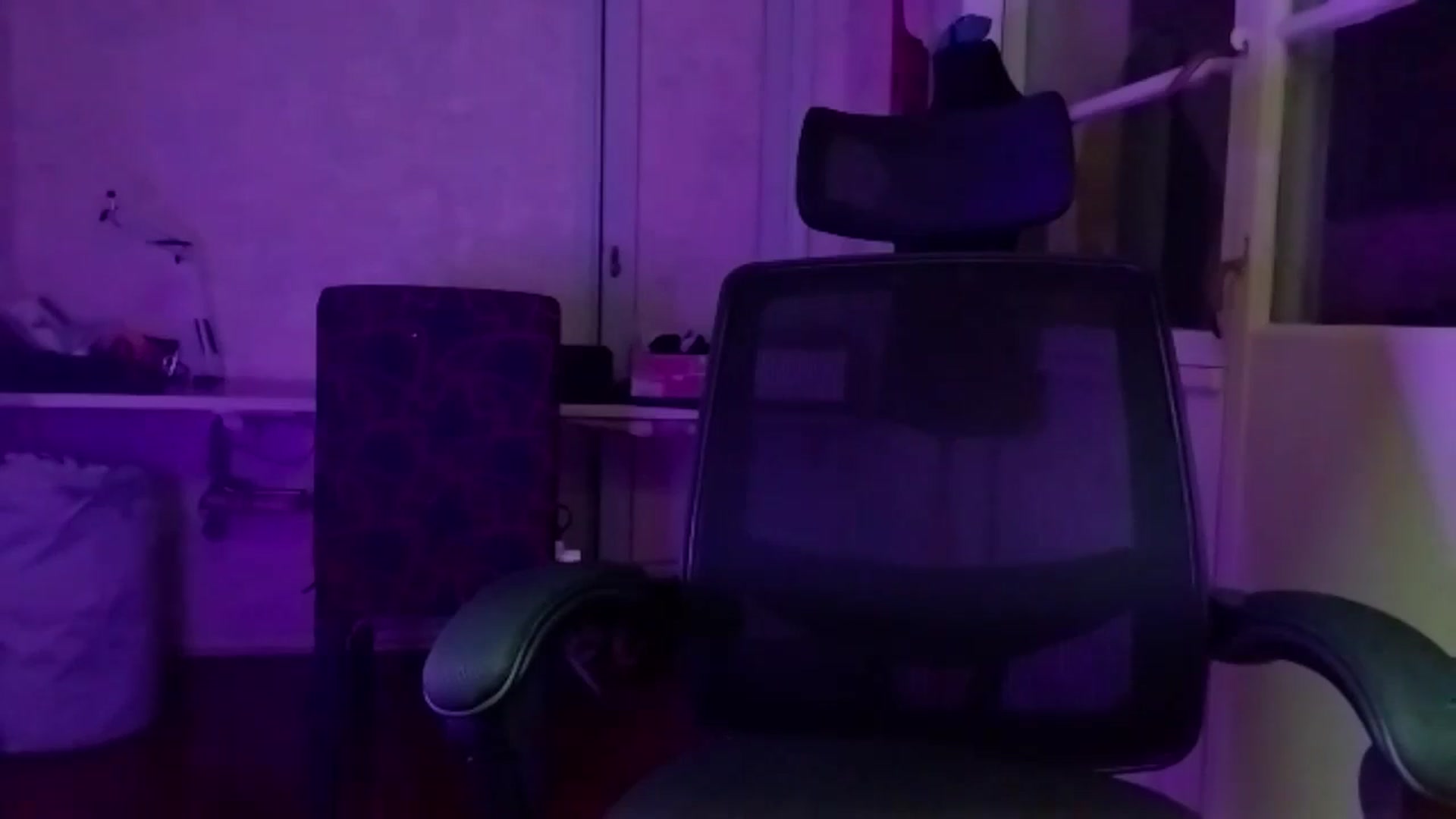 Gallery image thumbnail from AAAAAAAAAAHHH's myfreecams stream on, 01/20/2025, 04:57 image 16 of 20