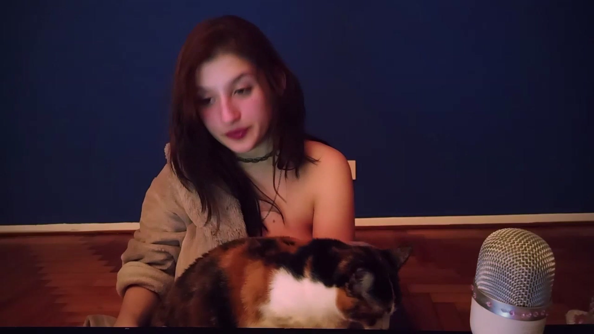 Gallery image thumbnail from AAAAAAAAAAHHH's myfreecams stream on, 06/16/2025, 01:25 image 18 of 20