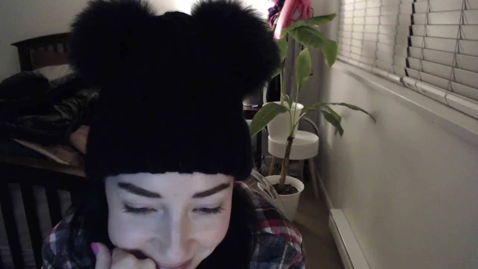 Gallery image thumbnail from AAAAAGHHHHHHH's myfreecams stream on, 12/02/2022, 02:57 image 17 of 20