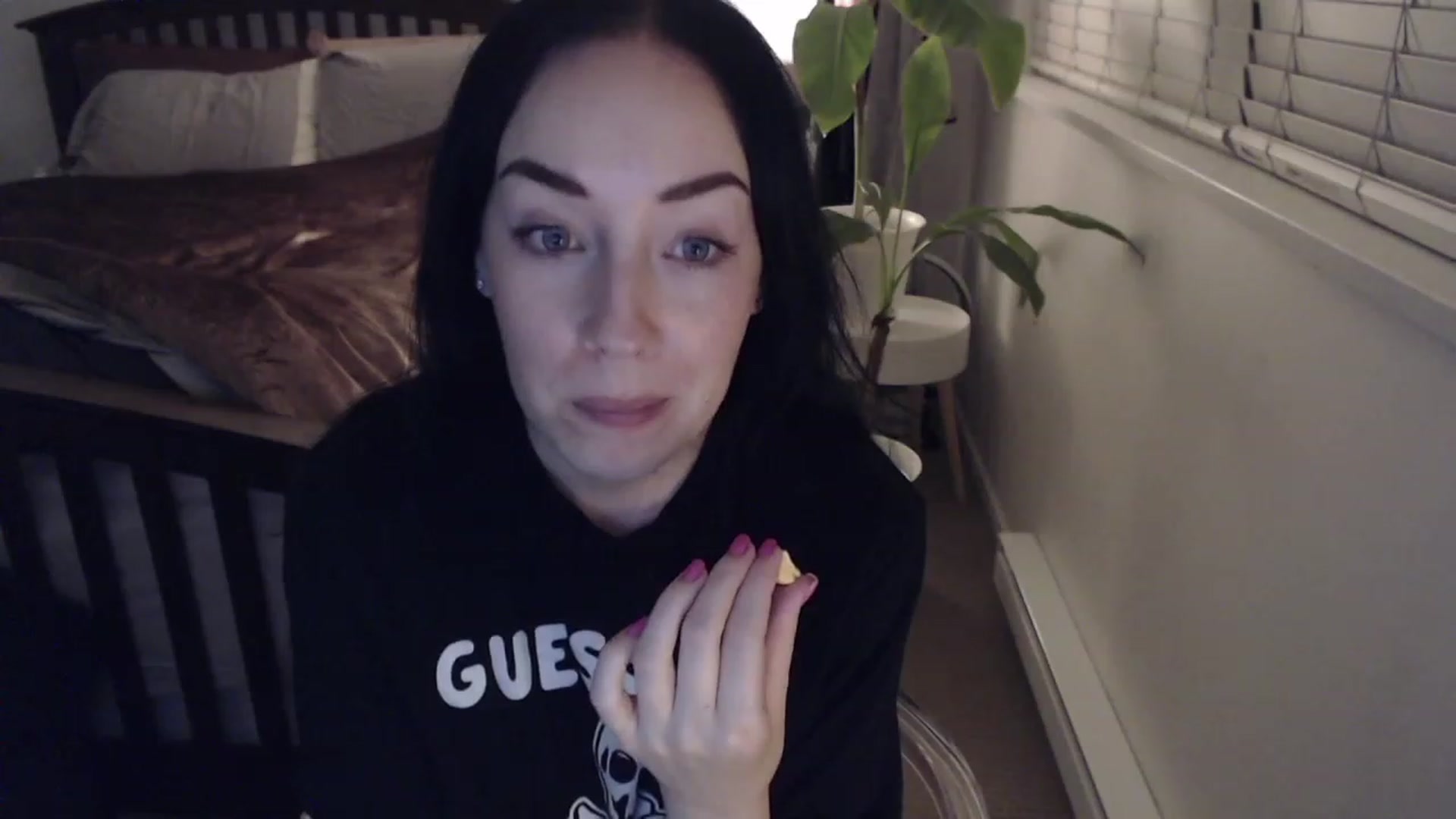 Gallery image thumbnail from AAAAAGHHHHHHH's myfreecams stream on, 12/03/2022, 03:39 image 15 of 20