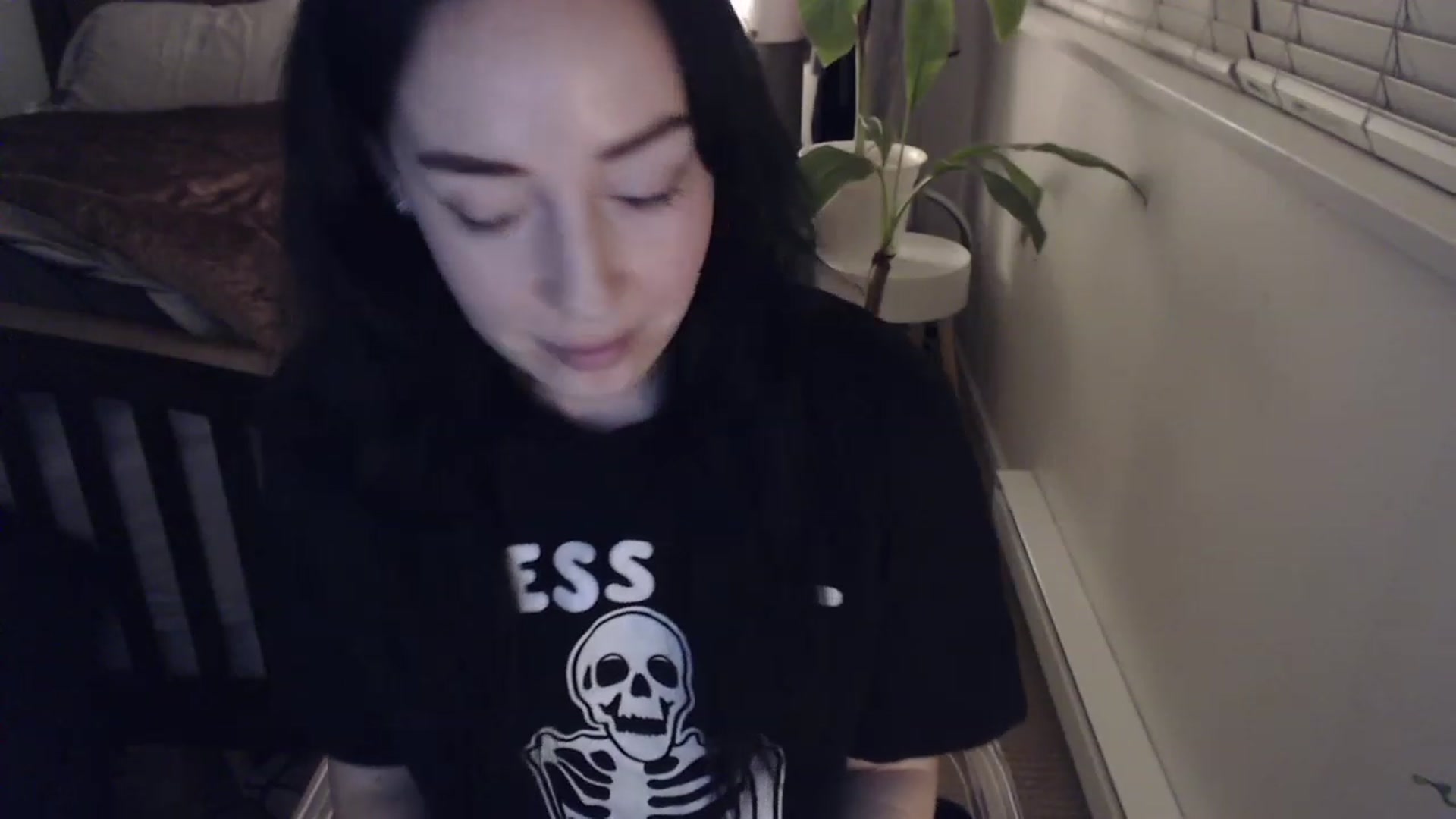 Gallery image thumbnail from AAAAAGHHHHHHH's myfreecams stream on, 12/03/2022, 05:18 image 17 of 20