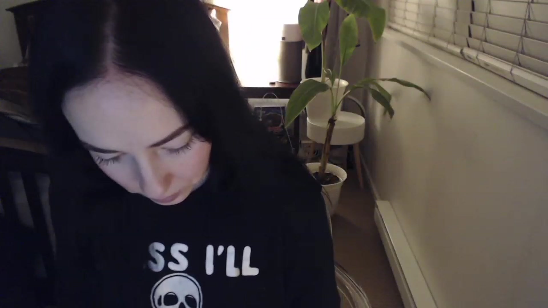 Gallery image thumbnail from AAAAAGHHHHHHH's myfreecams stream on, 12/03/2022, 05:18 image 13 of 20