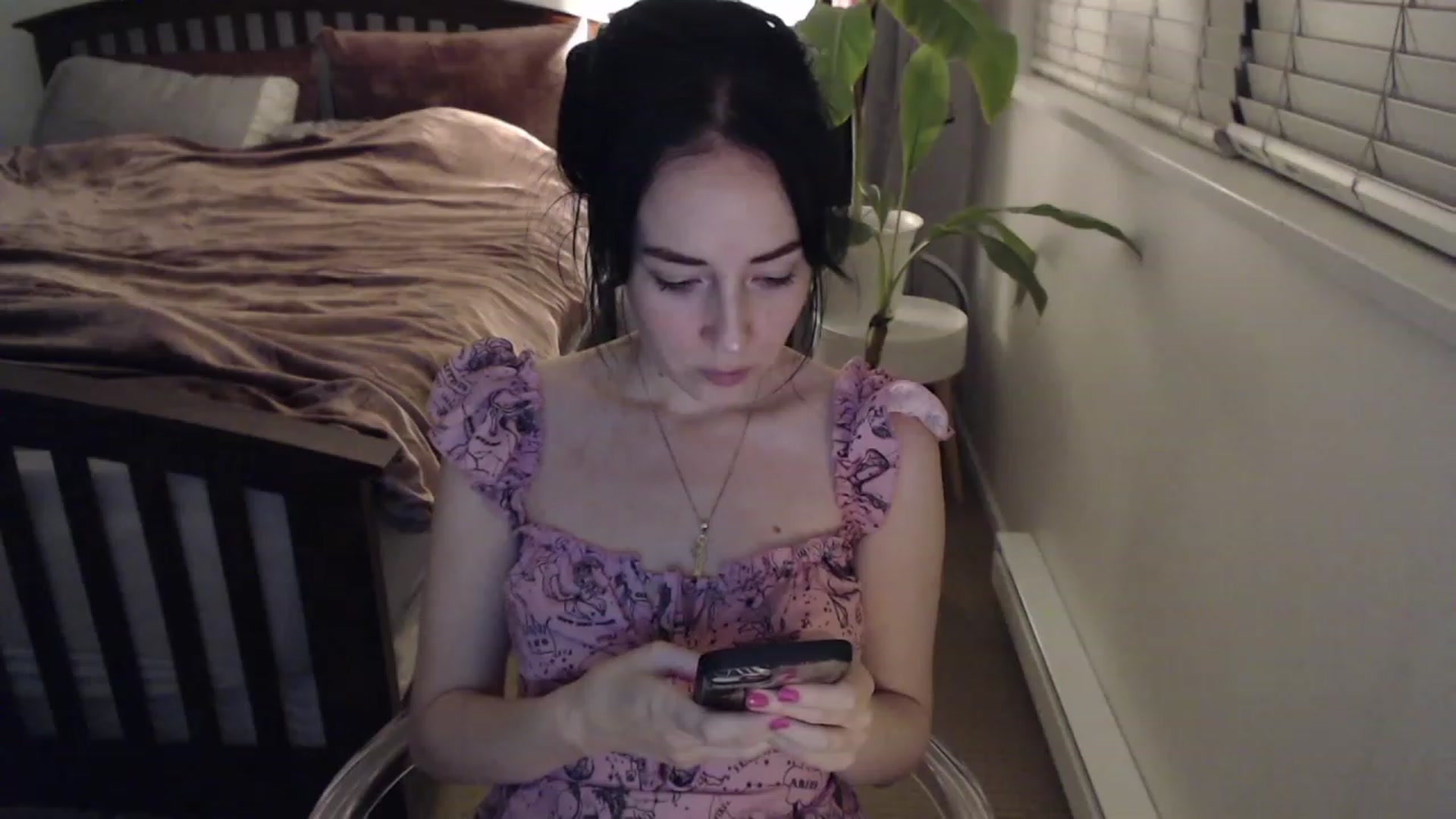 Gallery image thumbnail from AAAAAGHHHHHHH's myfreecams stream on, 12/05/2022, 04:54 image 1 of 20