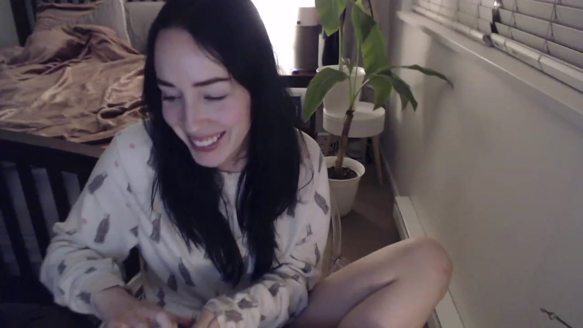 Gallery image thumbnail from AAAAAGHHHHHHH's myfreecams stream on, 12/06/2022, 04:05 image 12 of 20