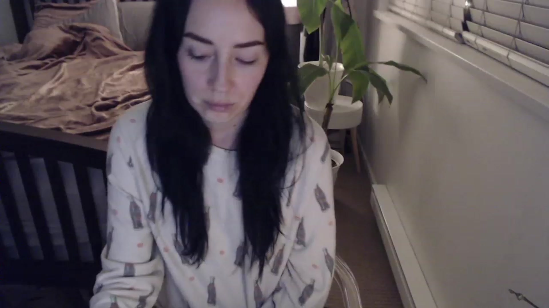 Gallery image thumbnail from AAAAAGHHHHHHH's myfreecams stream on, 12/06/2022, 04:05 image 13 of 20