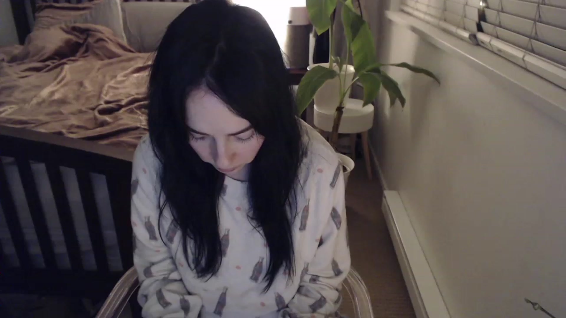 Gallery image thumbnail from AAAAAGHHHHHHH's myfreecams stream on, 12/06/2022, 04:05 image 15 of 20