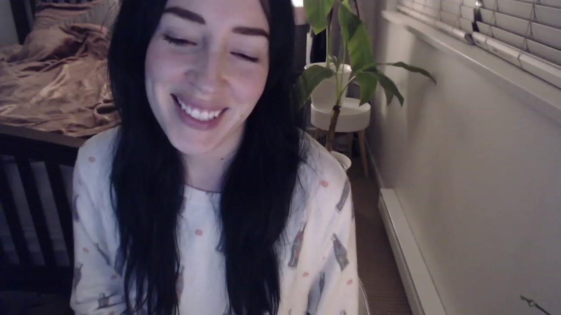 Gallery image thumbnail from AAAAAGHHHHHHH's myfreecams stream on, 12/06/2022, 04:05 image 16 of 20