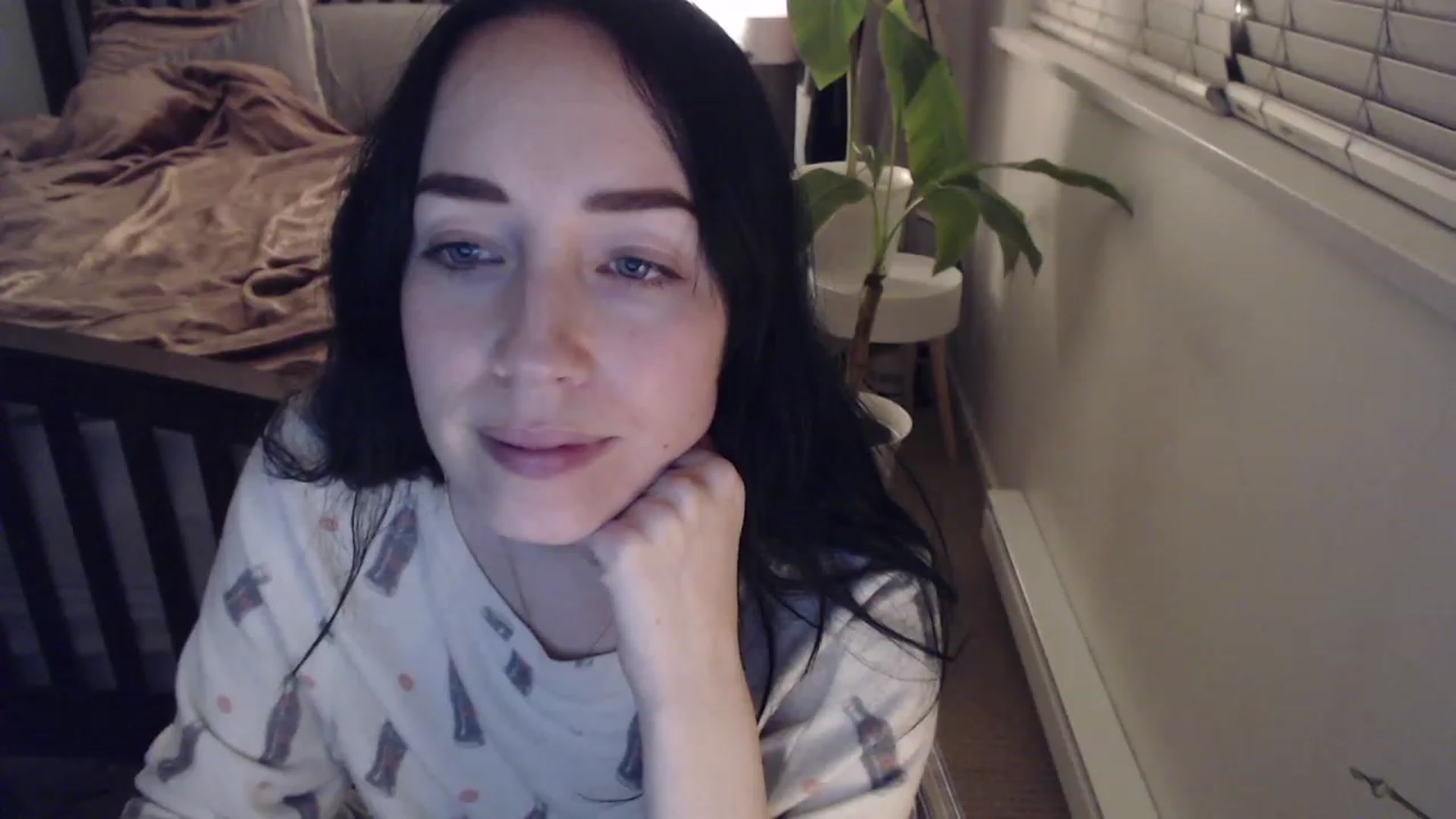 Gallery image thumbnail from AAAAAGHHHHHHH's myfreecams stream on, 12/06/2022, 04:56 image 12 of 20