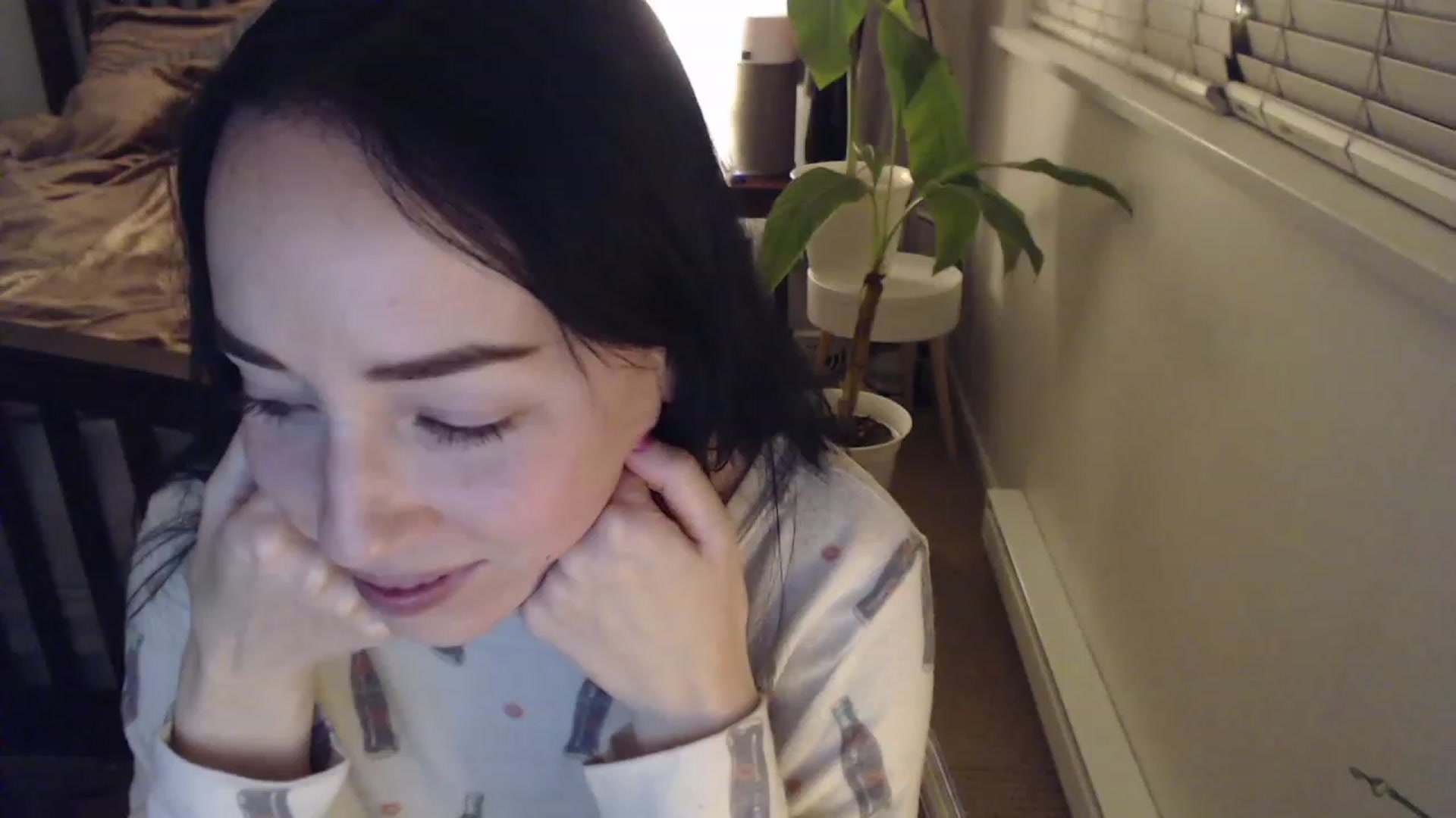Gallery image thumbnail from AAAAAGHHHHHHH's myfreecams stream on, 12/06/2022, 04:56 image 6 of 20