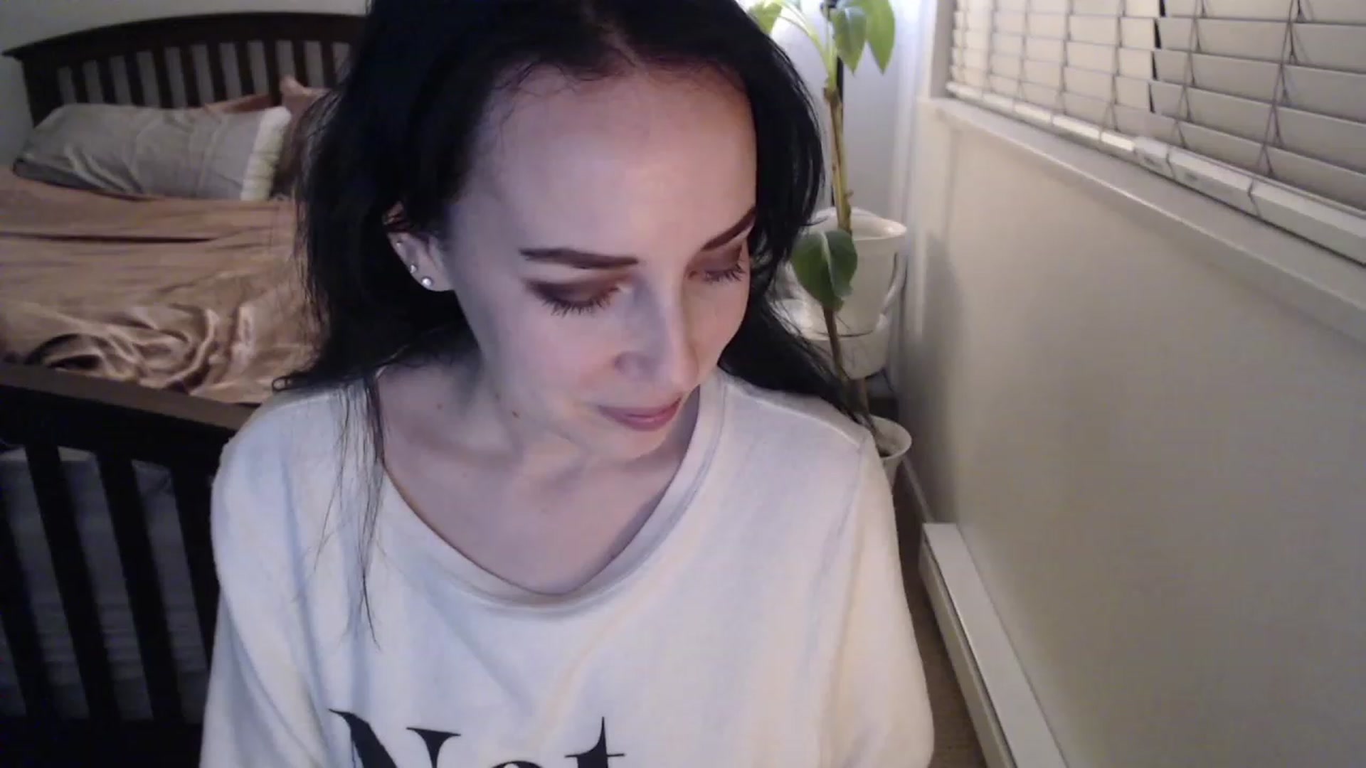 Gallery image thumbnail from AAAAAGHHHHHHH's myfreecams stream on, 12/10/2022, 05:09 image 19 of 20