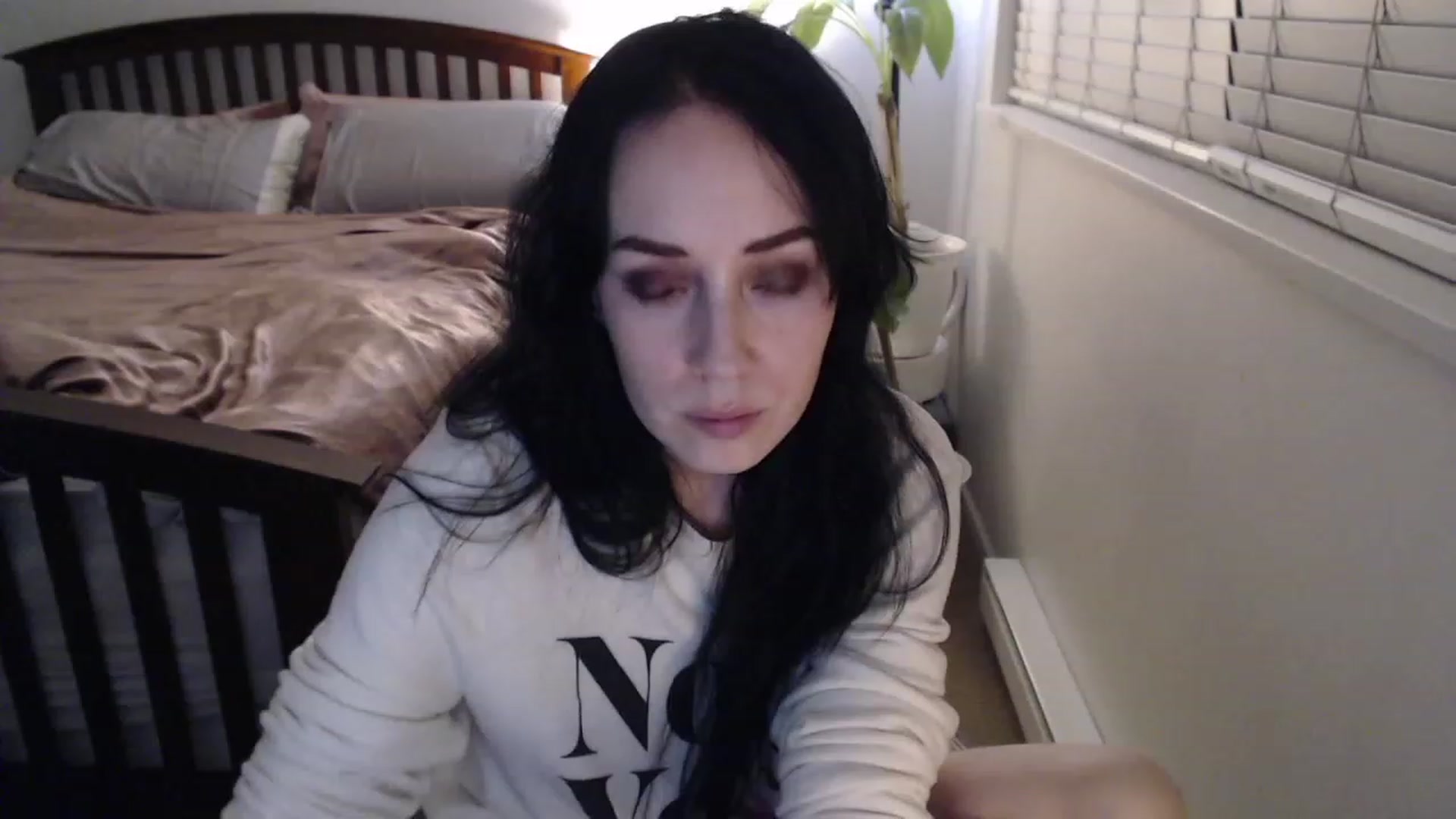 Gallery image thumbnail from AAAAAGHHHHHHH's myfreecams stream on, 12/10/2022, 05:09 image 5 of 20