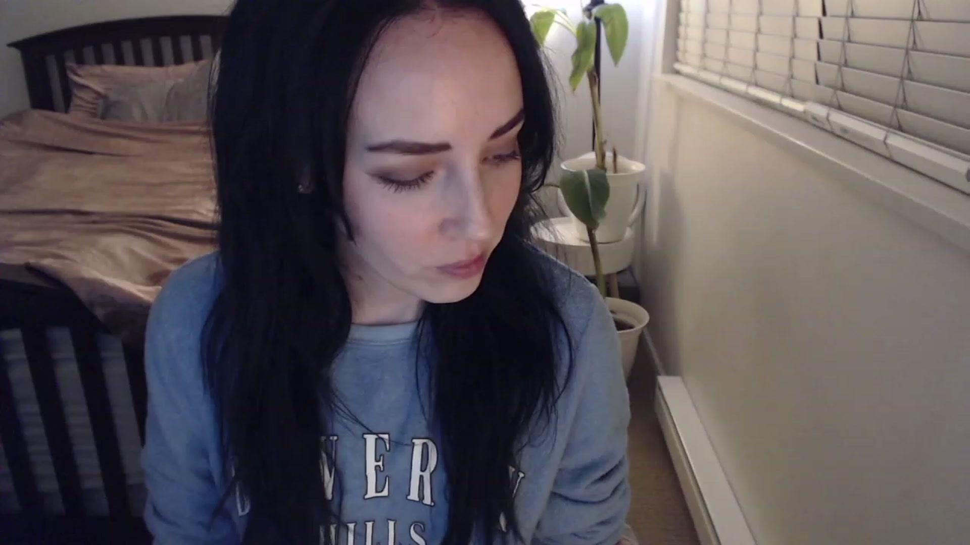Gallery image thumbnail from AAAAAGHHHHHHH's myfreecams stream on, 12/13/2022, 05:13 image 10 of 20