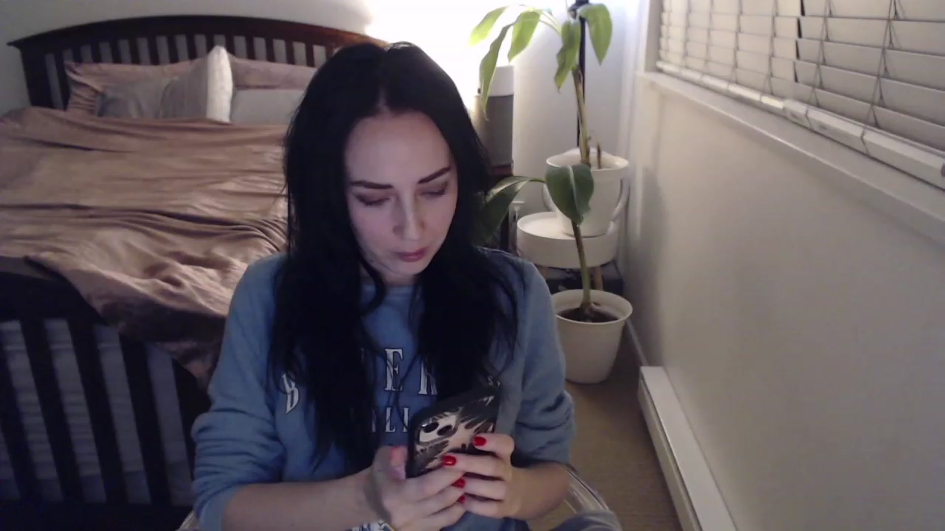 Gallery image thumbnail from AAAAAGHHHHHHH's myfreecams stream on, 12/13/2022, 05:13 image 11 of 20