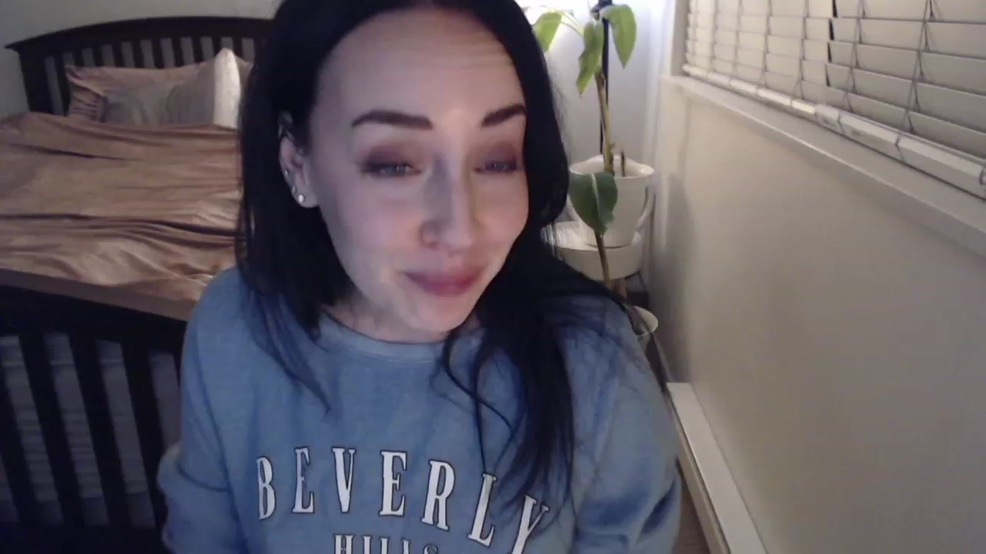 Gallery image thumbnail from AAAAAGHHHHHHH's myfreecams stream on, 12/13/2022, 05:13 image 20 of 20