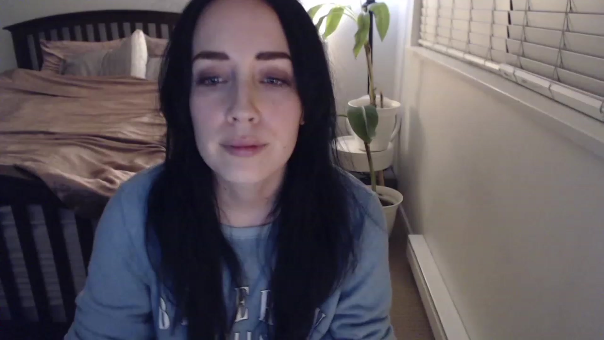 Gallery image thumbnail from AAAAAGHHHHHHH's myfreecams stream on, 12/13/2022, 05:13 image 13 of 20