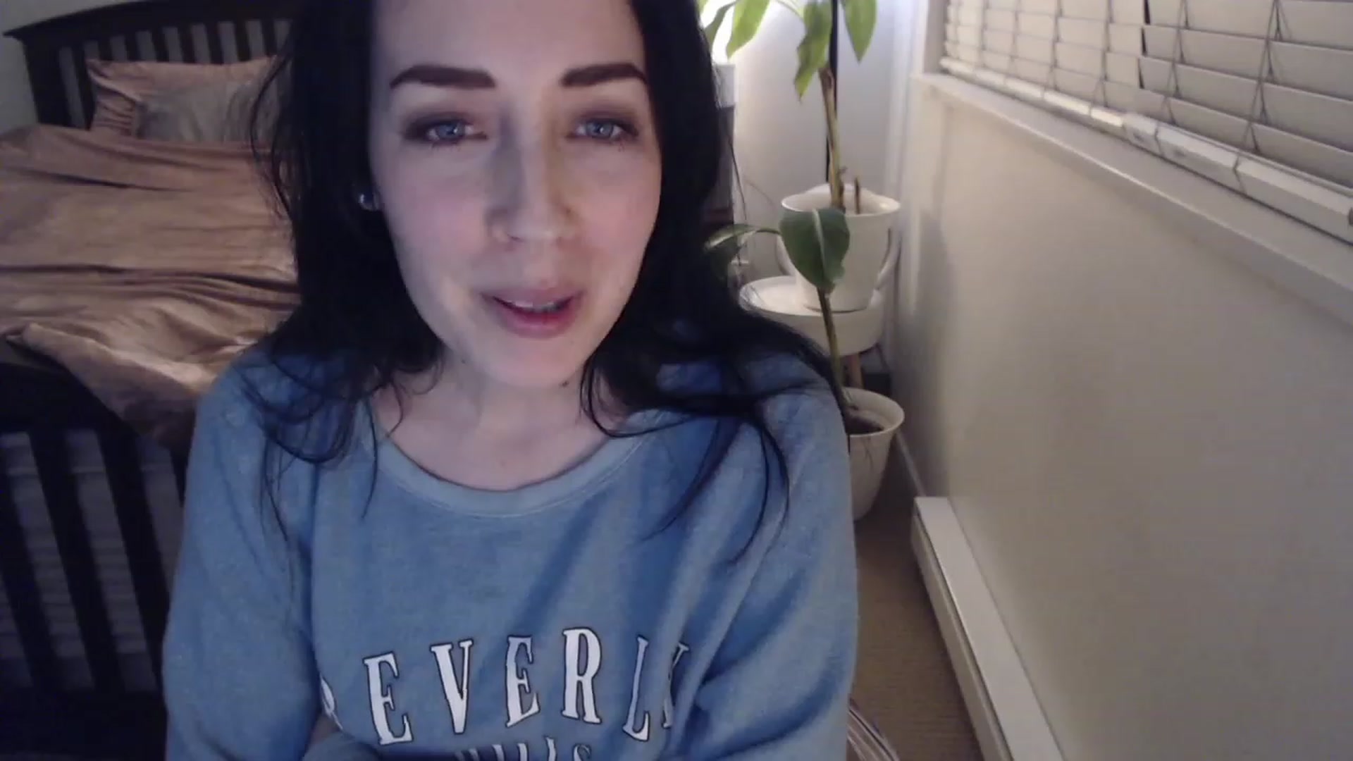 Gallery image thumbnail from AAAAAGHHHHHHH's myfreecams stream on, 12/13/2022, 05:13 image 1 of 20