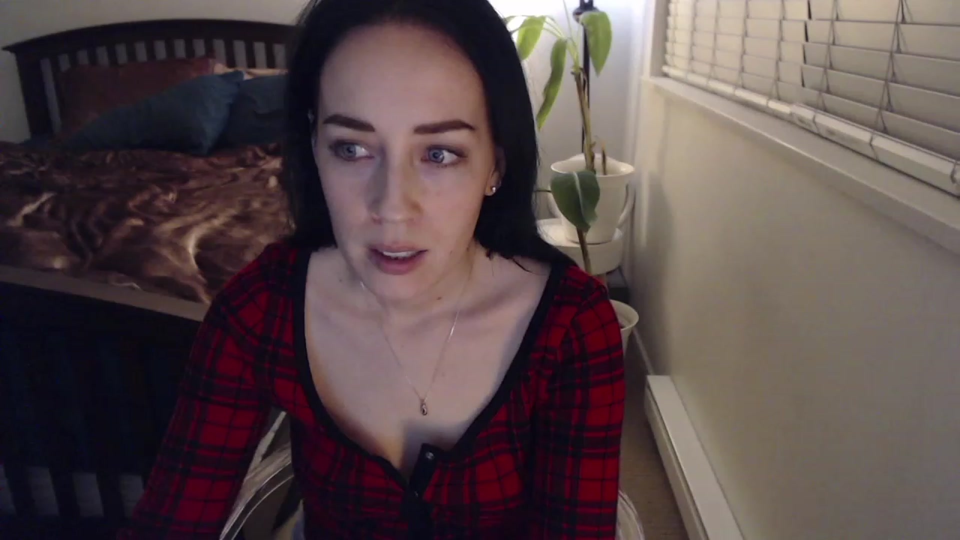 Gallery image thumbnail from AAAAAGHHHHHHH's myfreecams stream on, 12/15/2022, 04:42 image 11 of 20