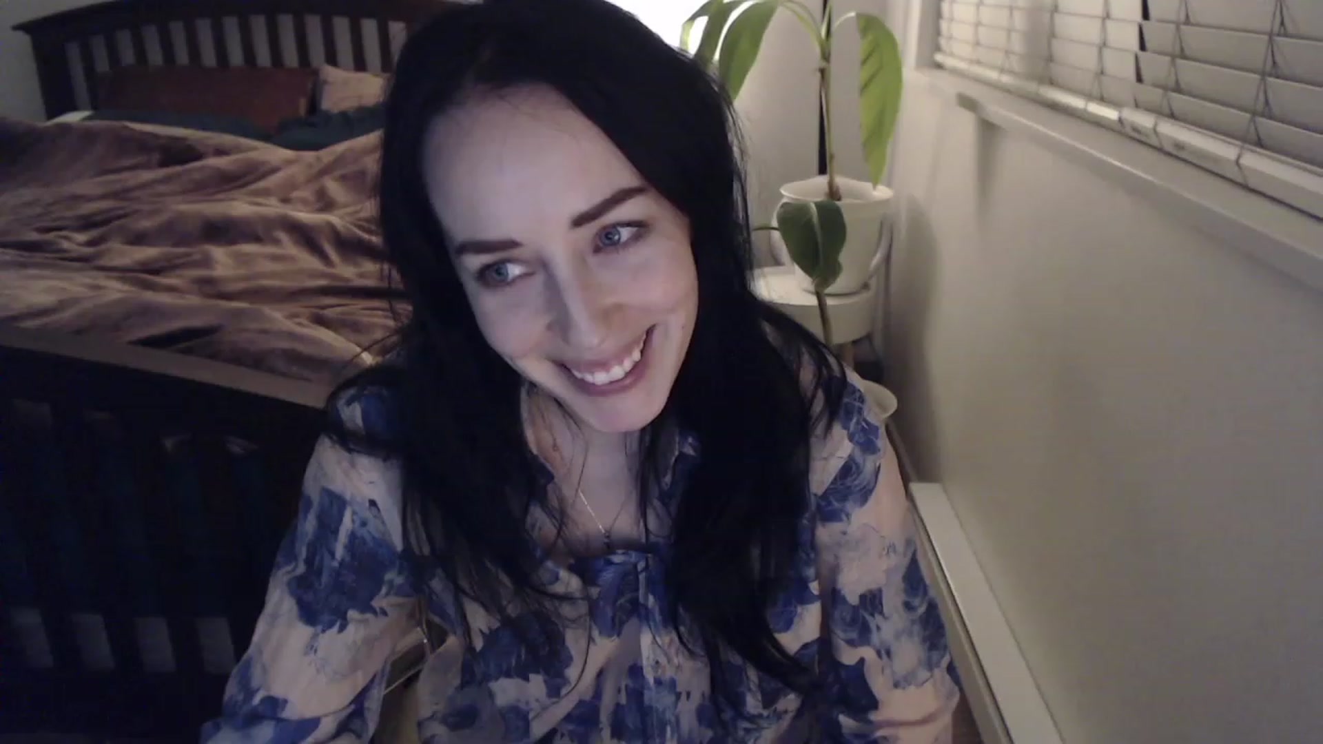 Gallery image thumbnail from AAAAAGHHHHHHH's myfreecams stream on, 12/17/2022, 04:25 image 11 of 20