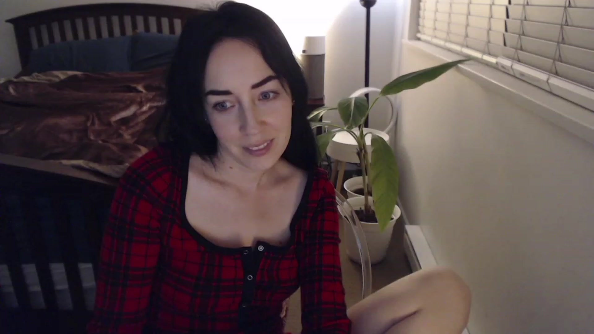 Gallery image thumbnail from AAAAAGHHHHHHH's myfreecams stream on, 12/20/2022, 04:39 image 12 of 20