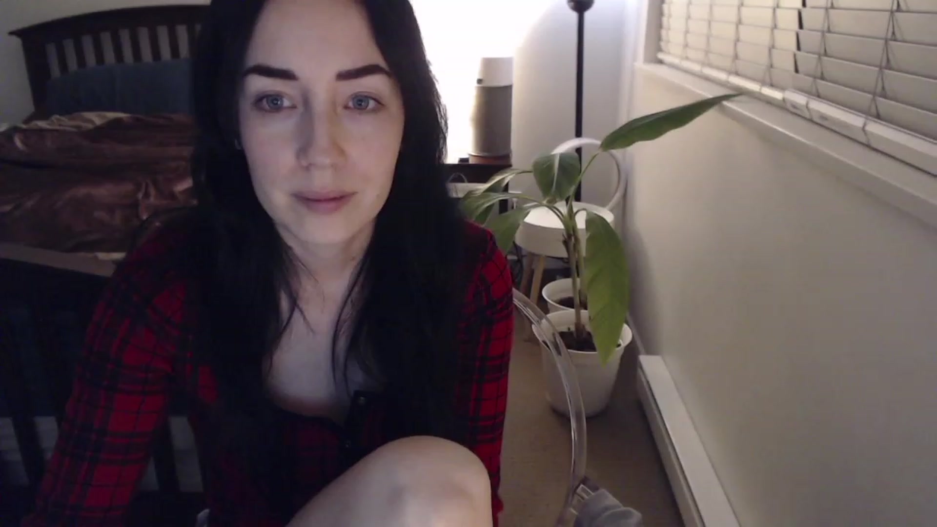 Gallery image thumbnail from AAAAAGHHHHHHH's myfreecams stream on, 12/20/2022, 04:39 image 13 of 20