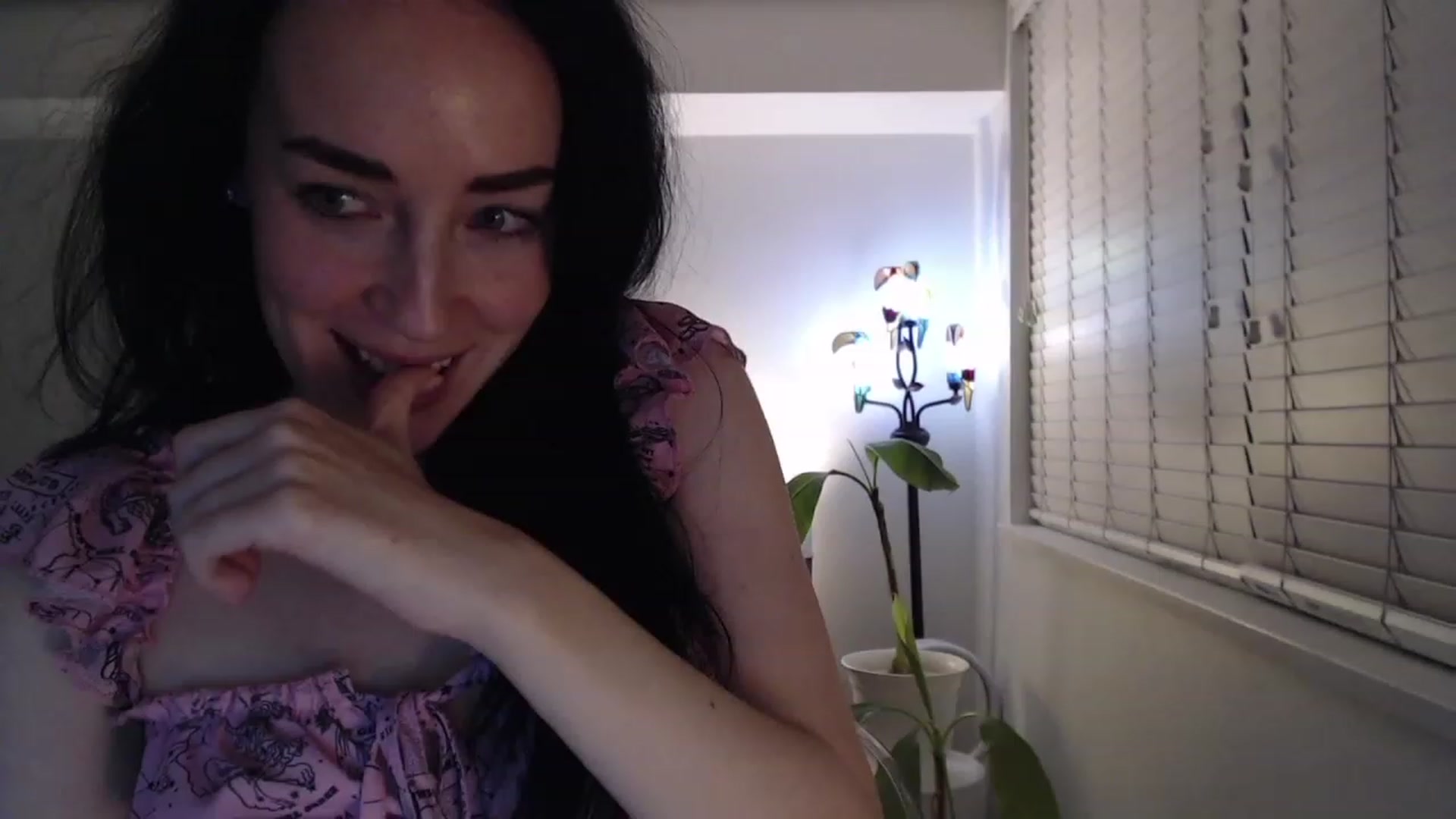 Gallery image thumbnail from AAAAAGHHHHHHH's myfreecams stream on, 01/09/2023, 04:09 image 13 of 20