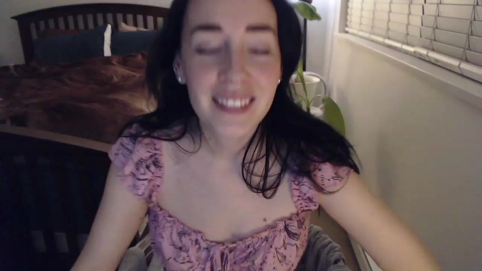Gallery image thumbnail from AAAAAGHHHHHHH's myfreecams stream on, 01/09/2023, 04:09 image 11 of 20
