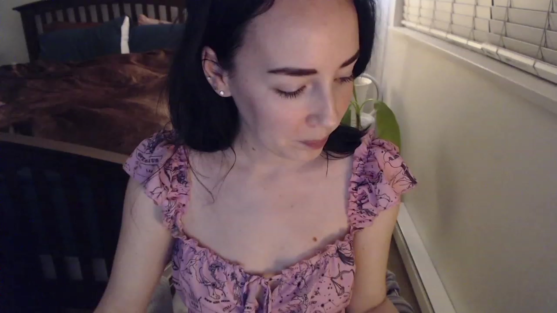 Gallery image thumbnail from AAAAAGHHHHHHH's myfreecams stream on, 01/09/2023, 04:09 image 8 of 20