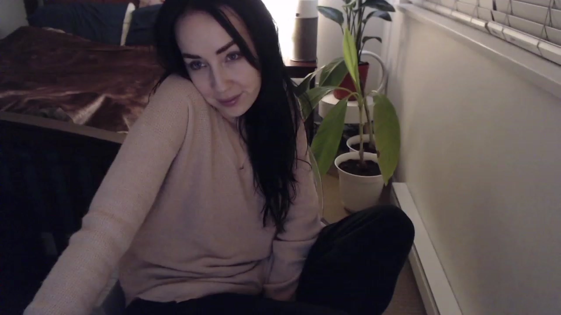 Gallery image thumbnail from AAAAAGHHHHHHH's myfreecams stream on, 01/12/2023, 04:26 image 16 of 20