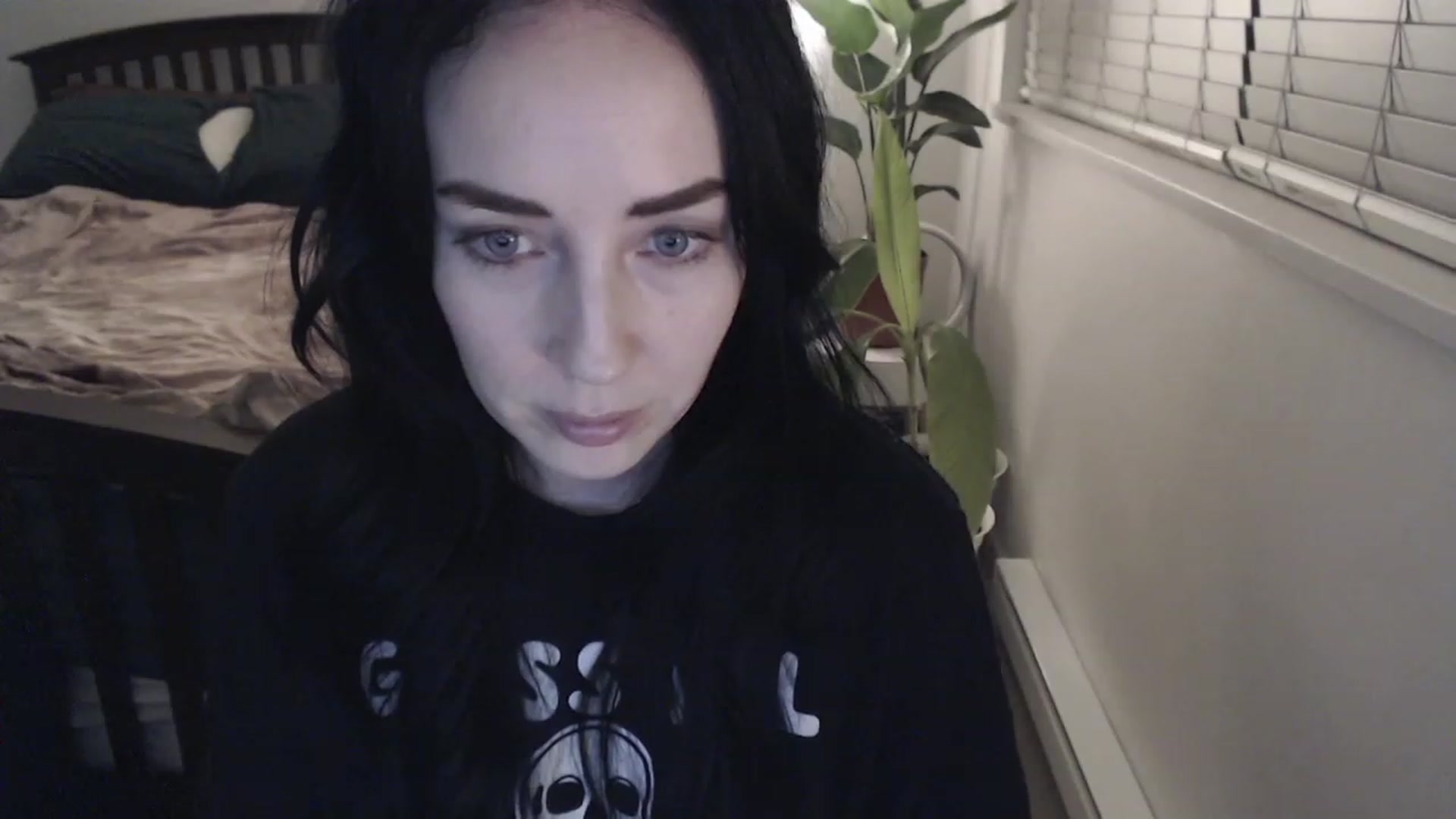 Gallery image thumbnail from AAAAAGHHHHHHH's myfreecams stream on, 01/16/2023, 05:20 image 17 of 20
