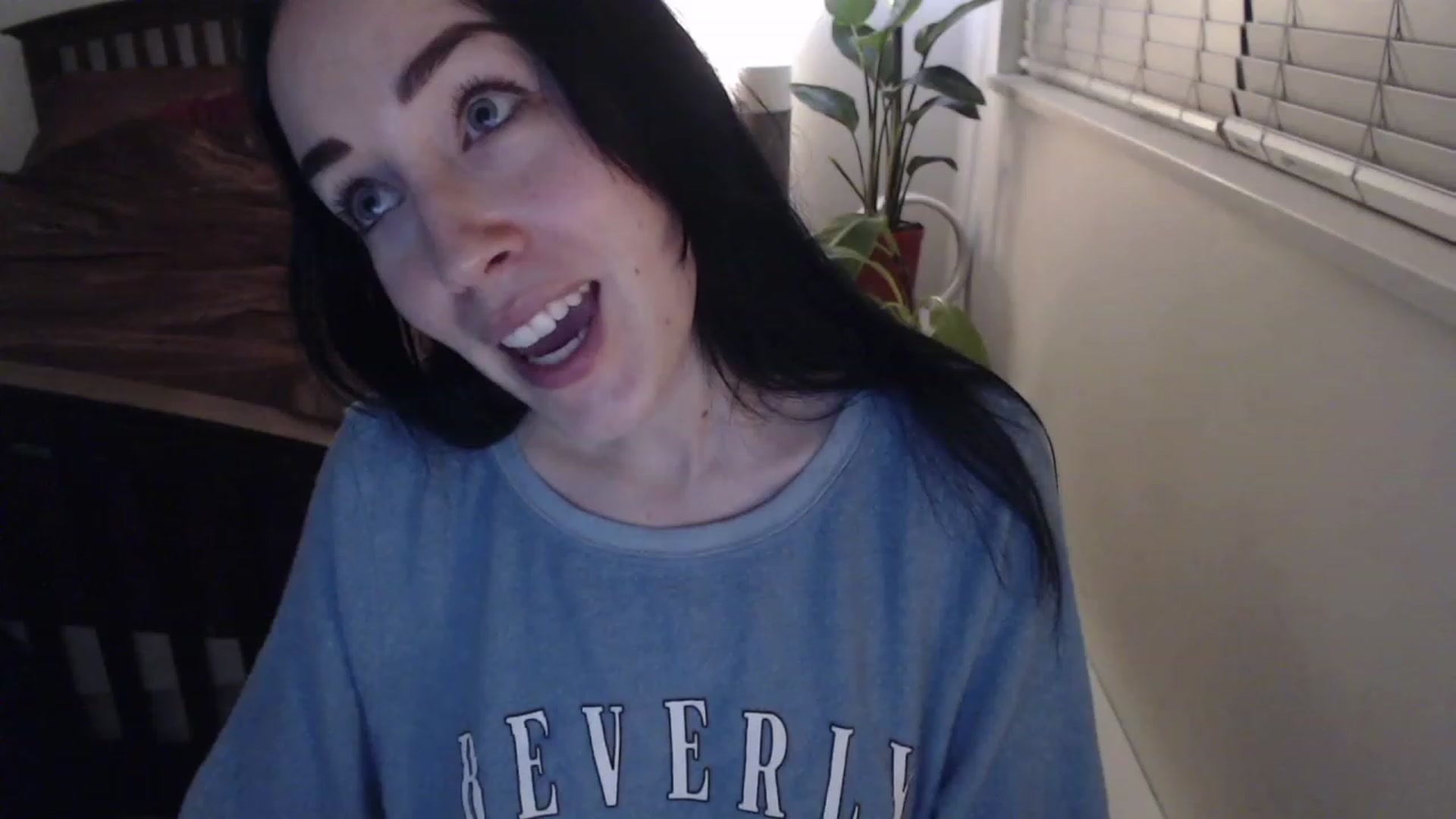 Gallery image thumbnail from AAAAAGHHHHHHH's myfreecams stream on, 01/27/2023, 04:35 image 4 of 20